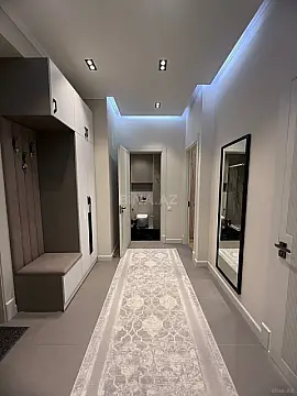 Kirayə verilir 2 otaqlı mənzil 75 m²