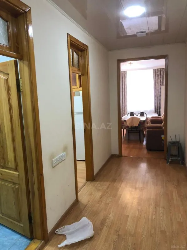 Satılır 2 otaqlı mənzil 68 m²