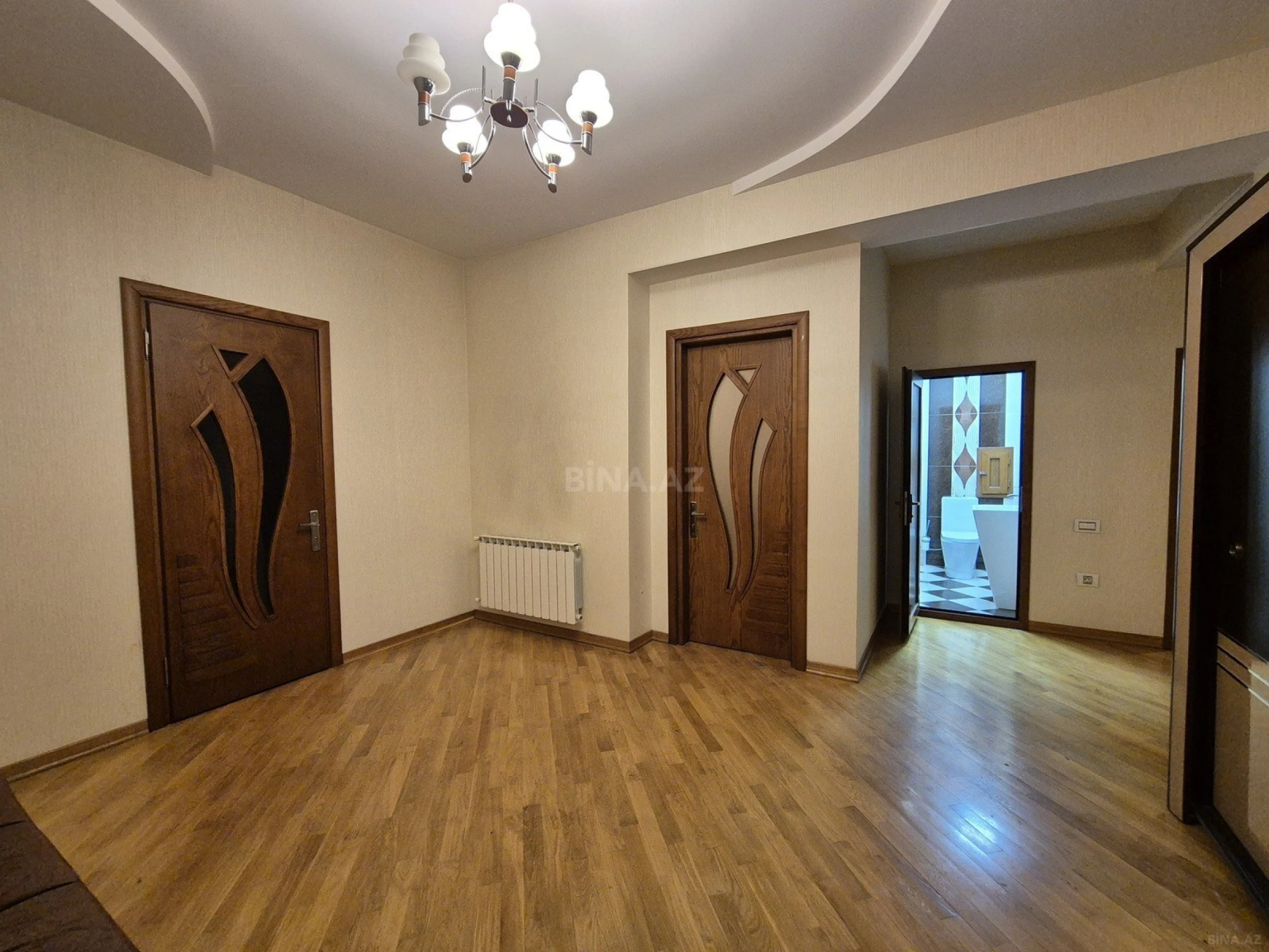 Kirayə verilir 3 otaqlı mənzil 160 m²