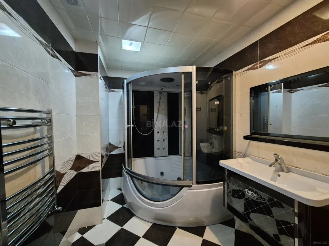 Kirayə verilir 3 otaqlı mənzil 160 m²