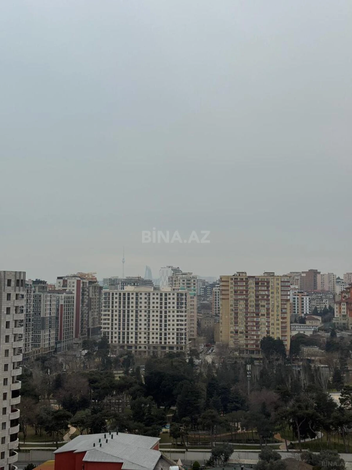 Satılır 3 otaqlı mənzil 120 m²