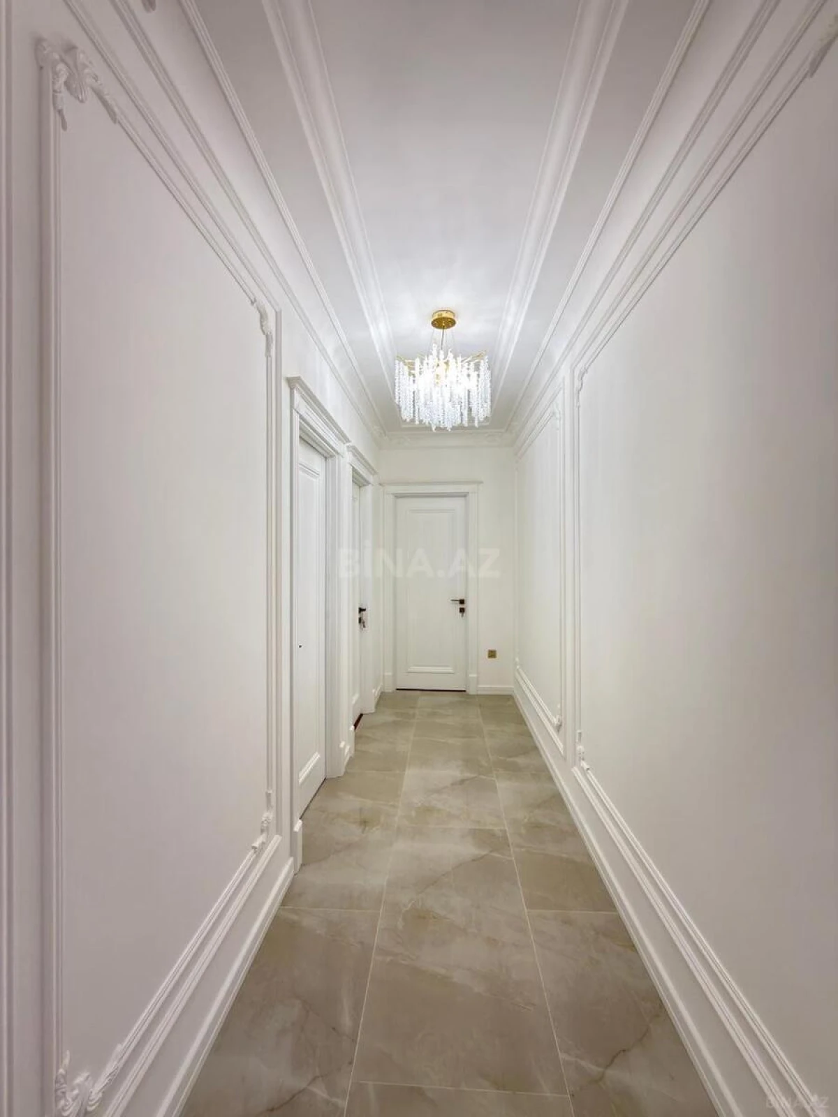 Satılır 3 otaqlı mənzil 120 m²