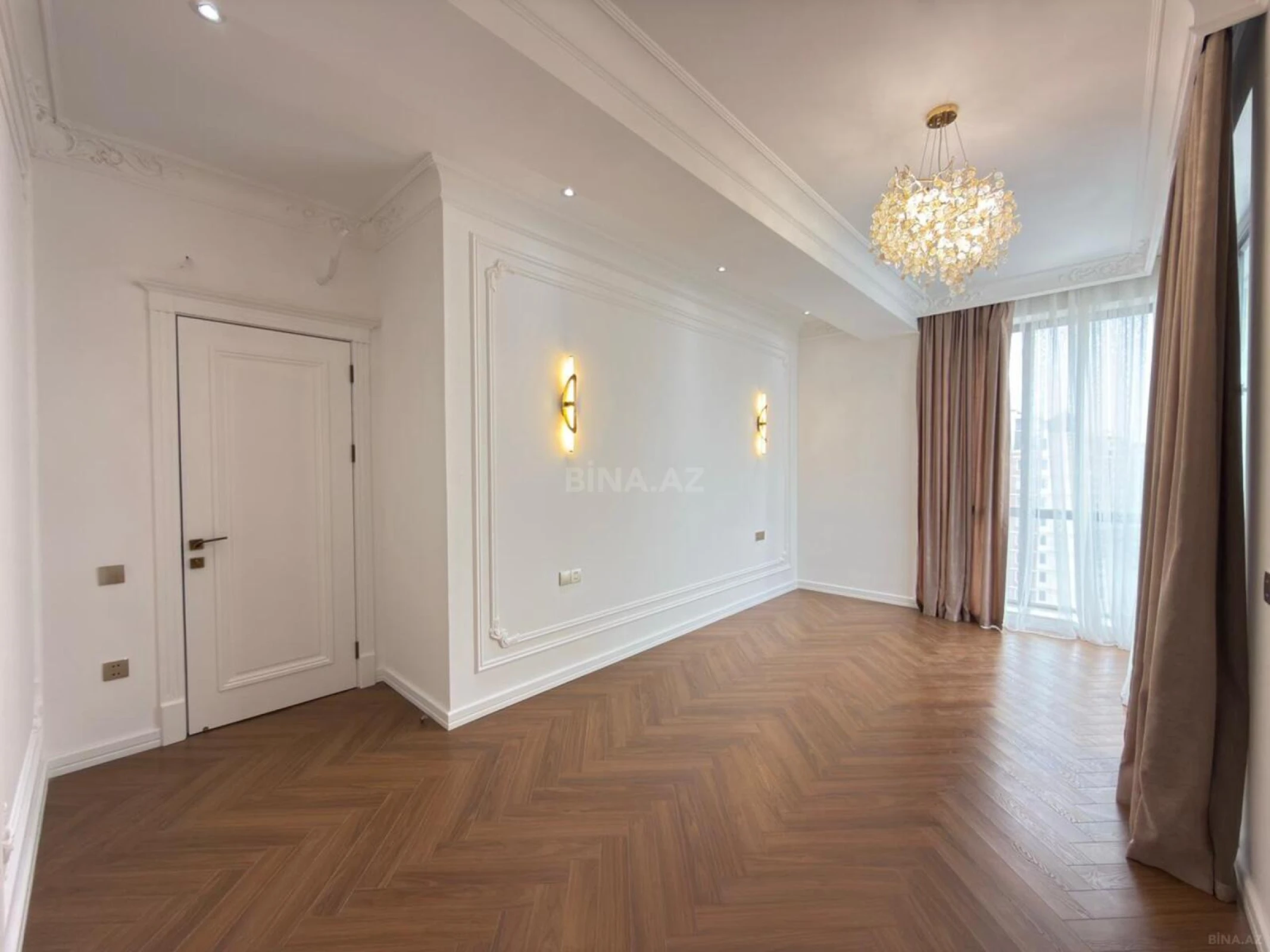 Satılır 3 otaqlı mənzil 120 m²