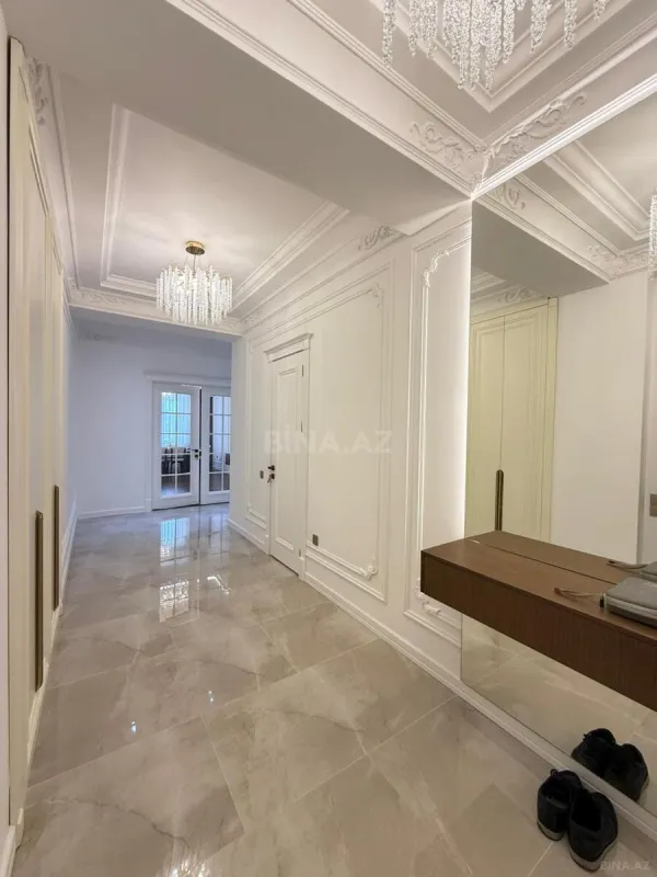 Satılır 3 otaqlı mənzil 120 m²
