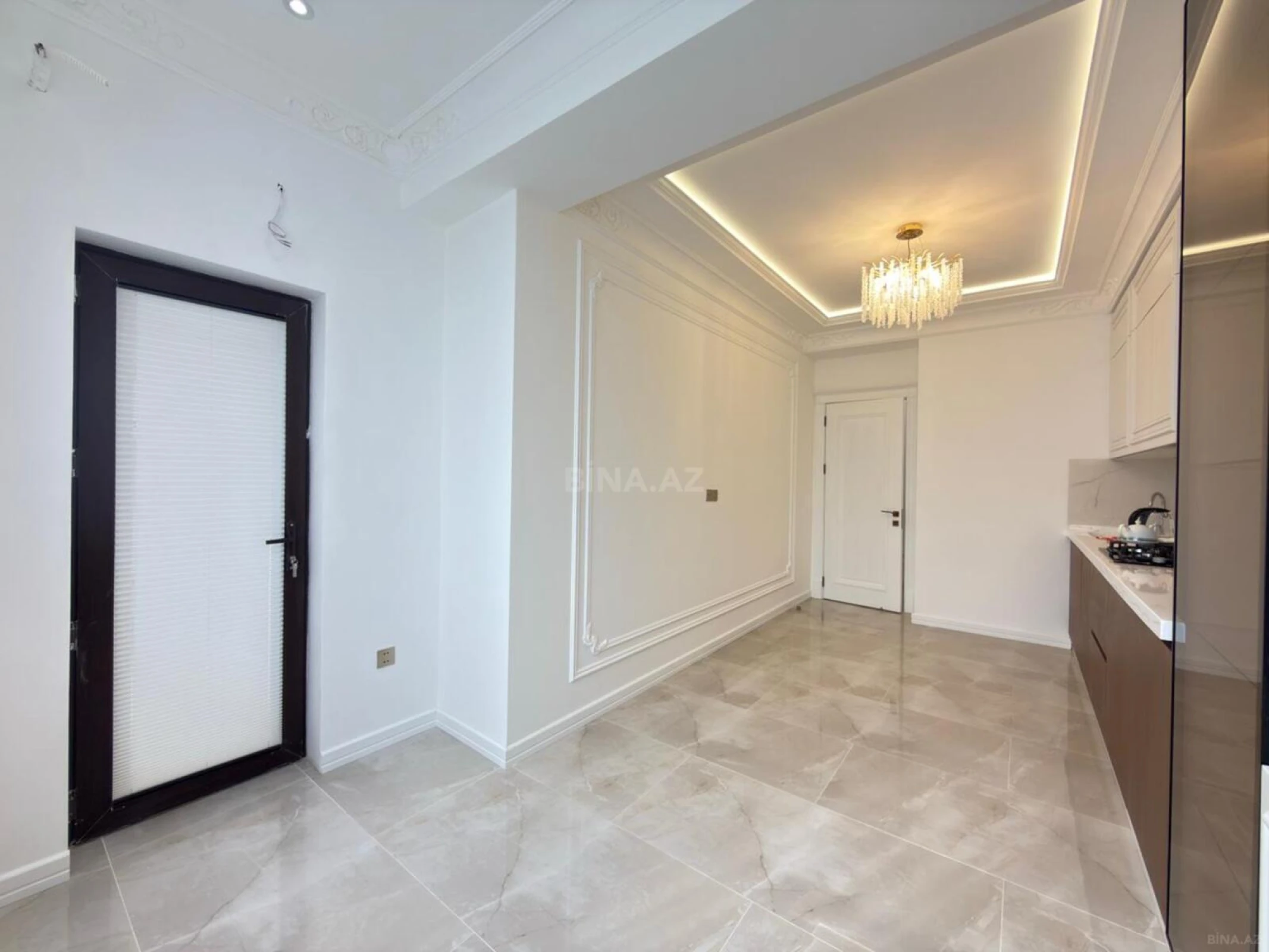 Satılır 3 otaqlı mənzil 120 m²