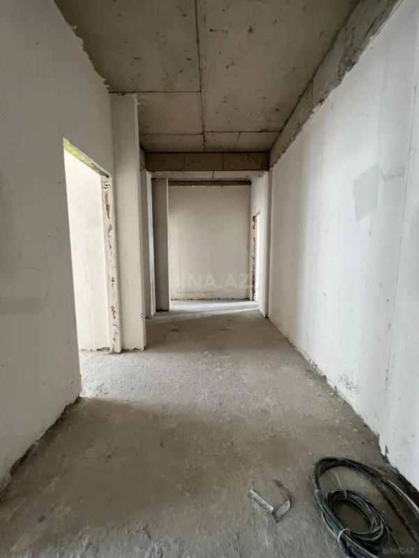Satılır 3 otaqlı mənzil 111 m²