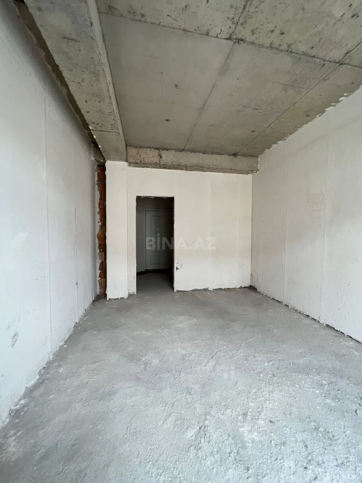 Satılır 3 otaqlı mənzil 111 m²