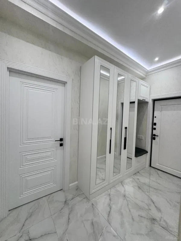 Satılır 3 otaqlı mənzil 96 m²