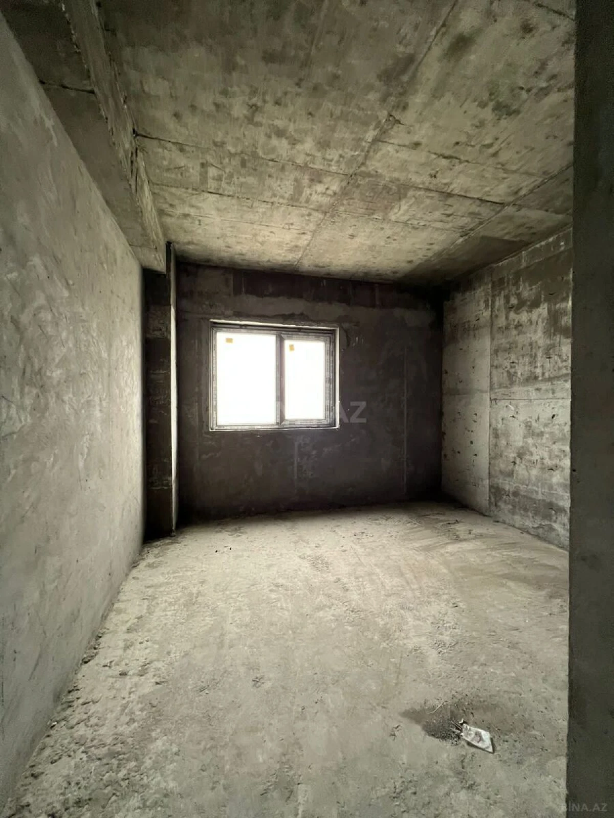 Satılır 3 otaqlı mənzil 163 m²