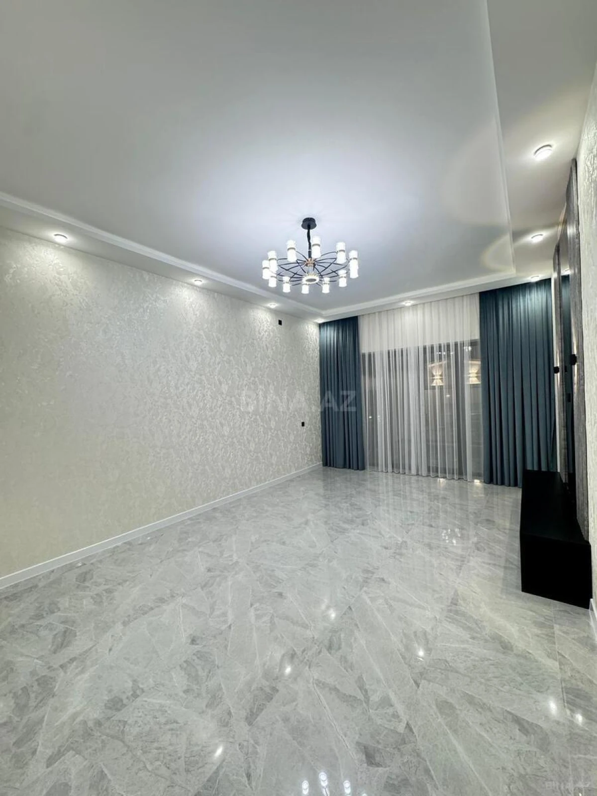 Satılır 4 otaqlı həyət evi 180 m²