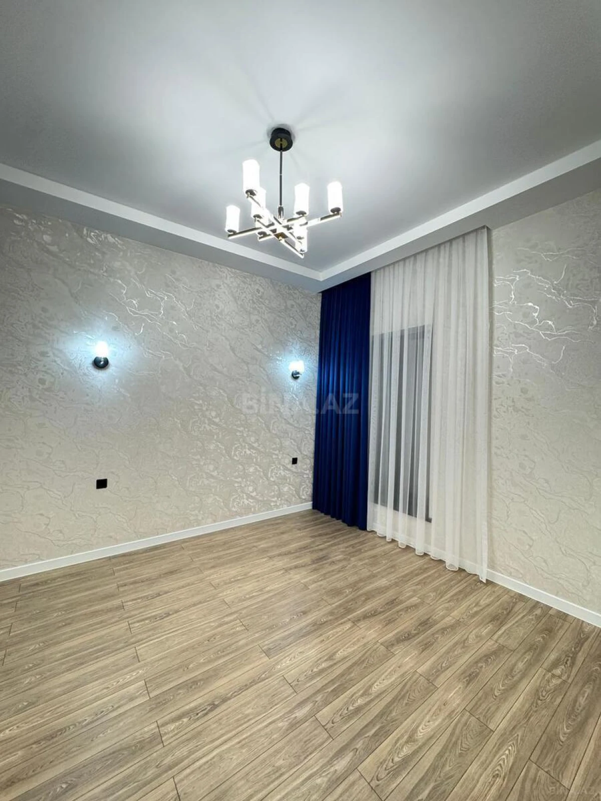 Satılır 4 otaqlı həyət evi 180 m²