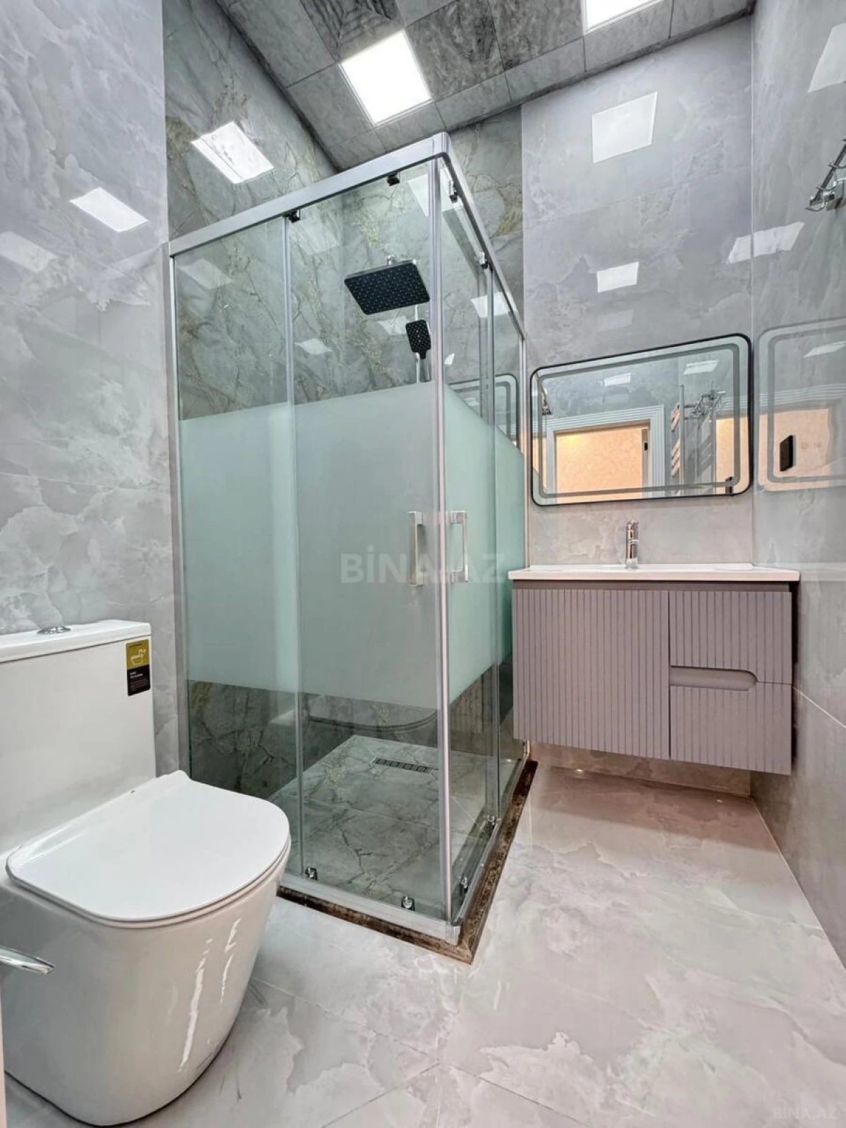 Satılır 4 otaqlı həyət evi 180 m²