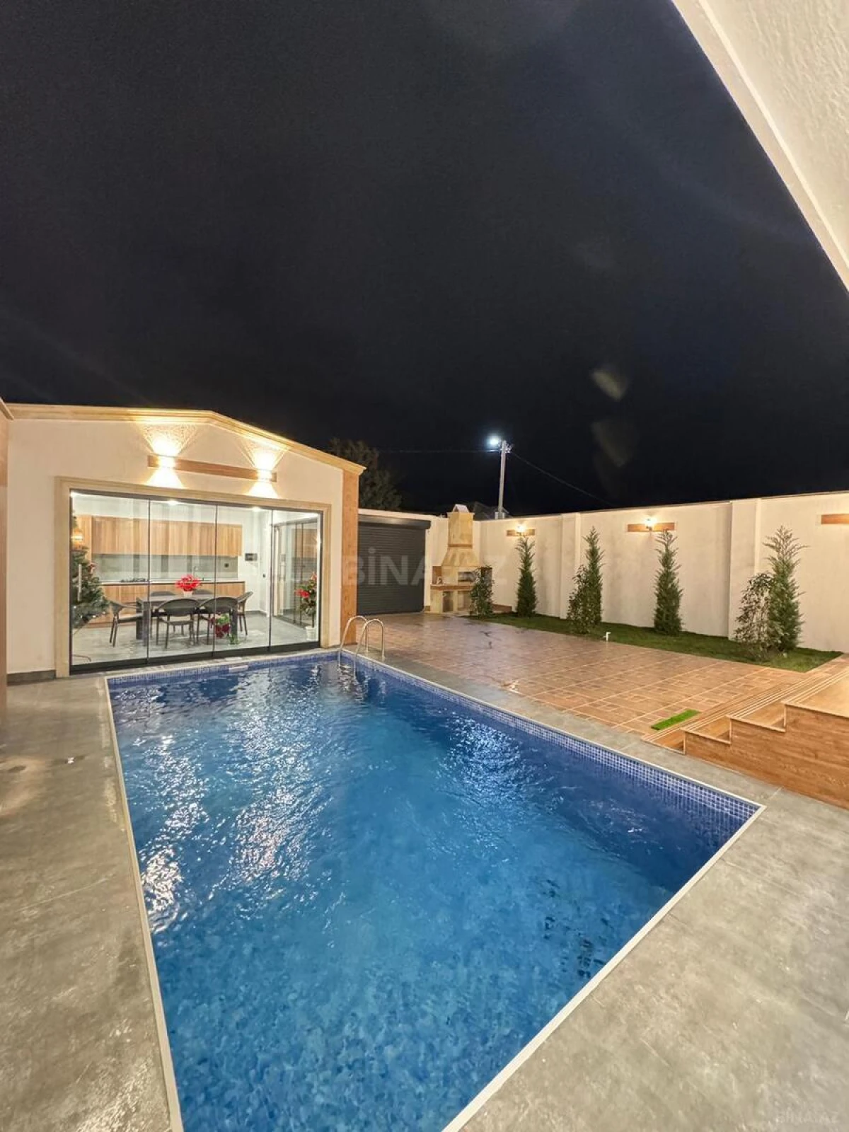 Satılır 4 otaqlı həyət evi 180 m²