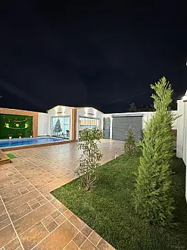 Satılır 4 otaqlı həyət evi 180 m²