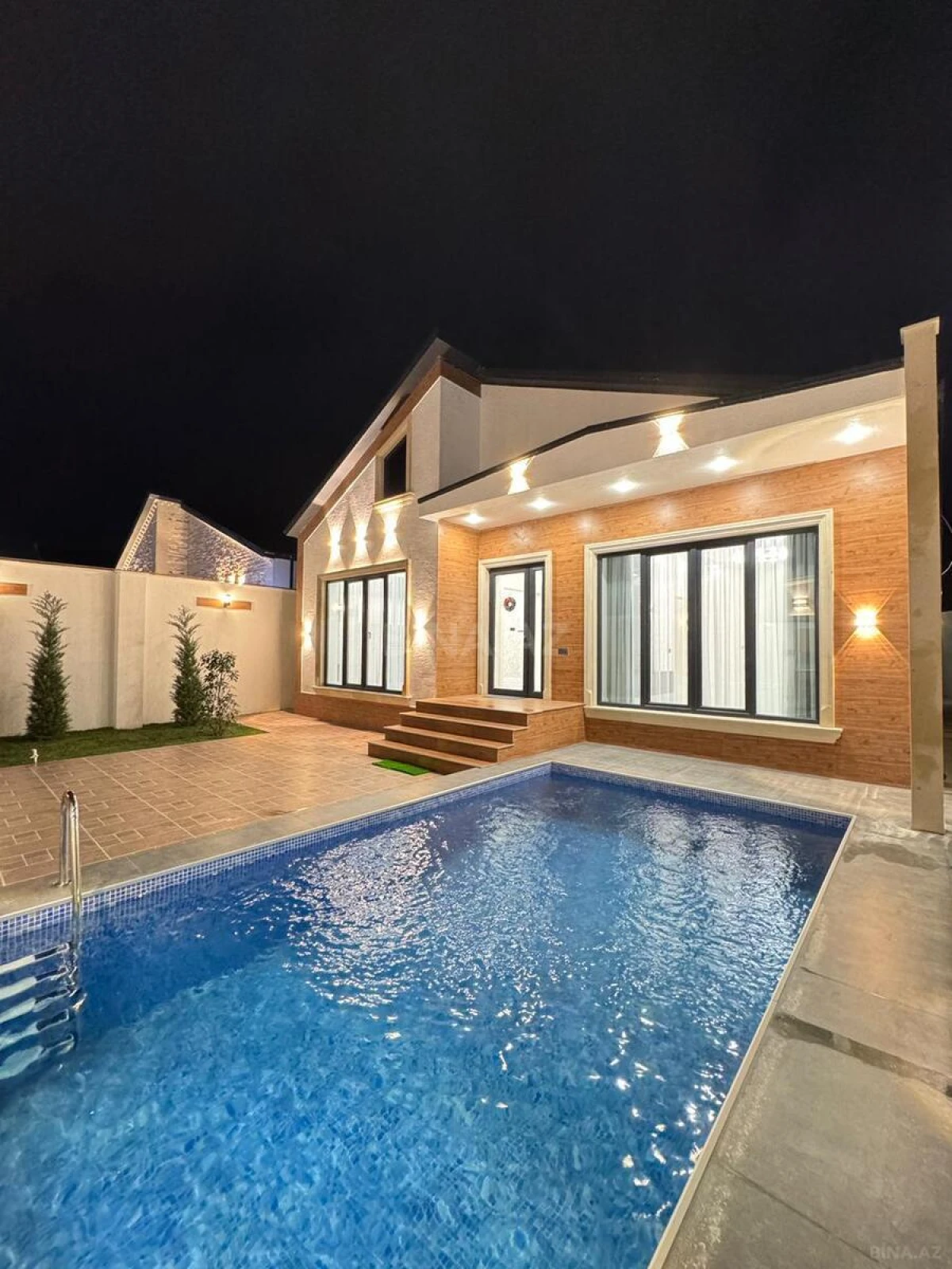 Satılır 4 otaqlı həyət evi 180 m²