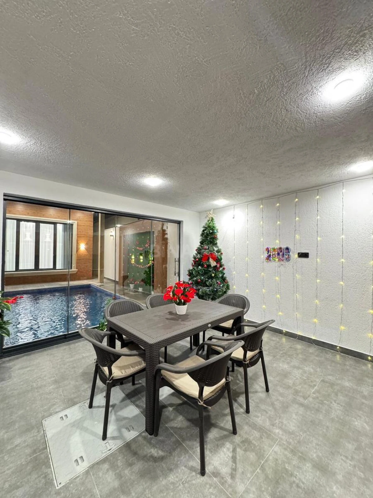 Satılır 4 otaqlı həyət evi 180 m²