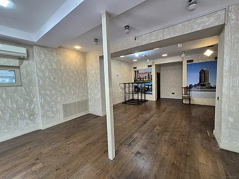 Kirayə verilir obyekt 80 m²