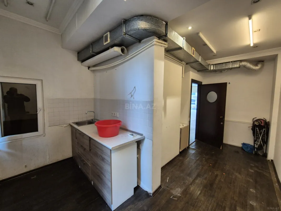 Kirayə verilir obyekt 80 m²