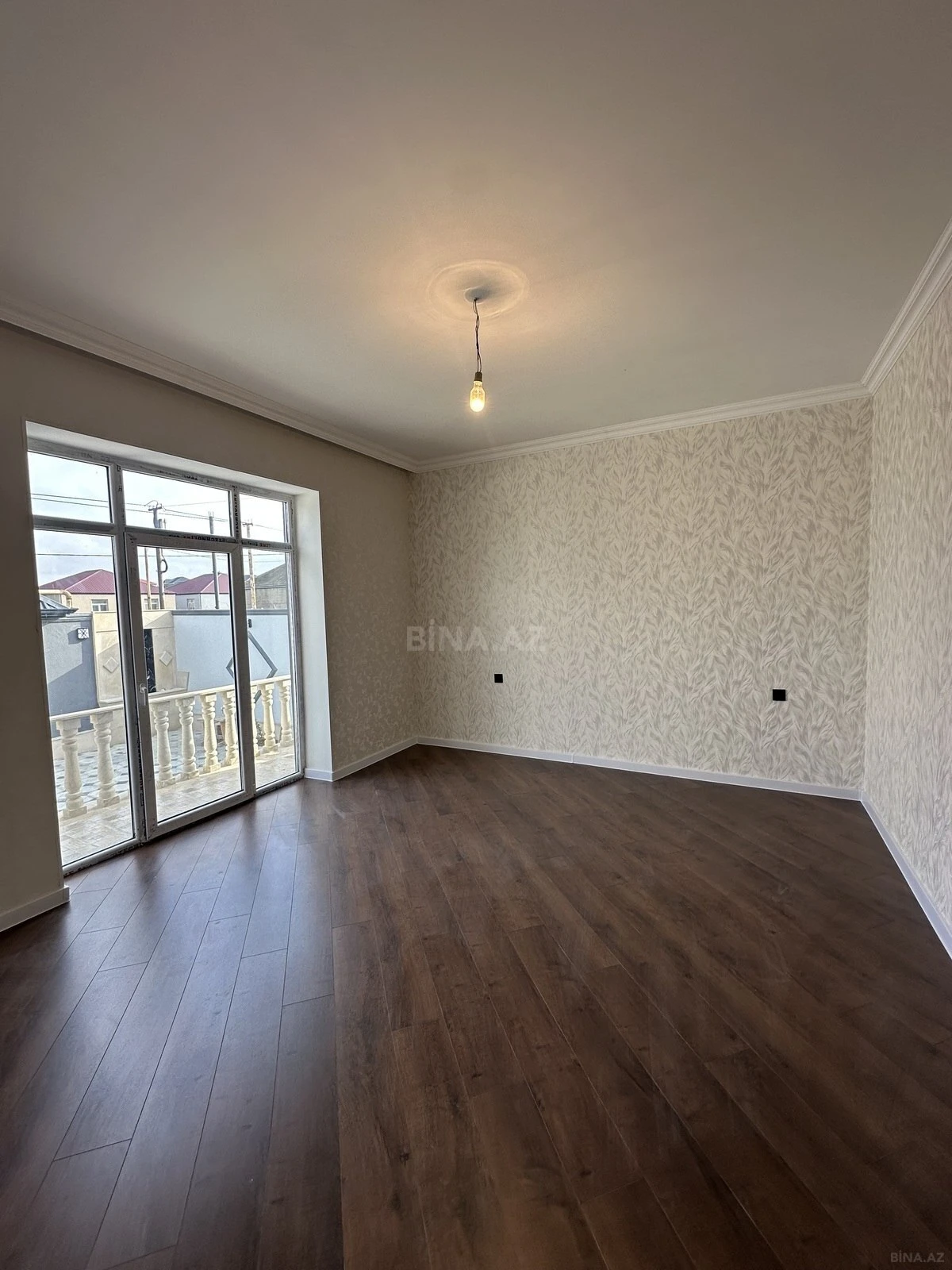 Satılır 4 otaqlı həyət evi 142 m²