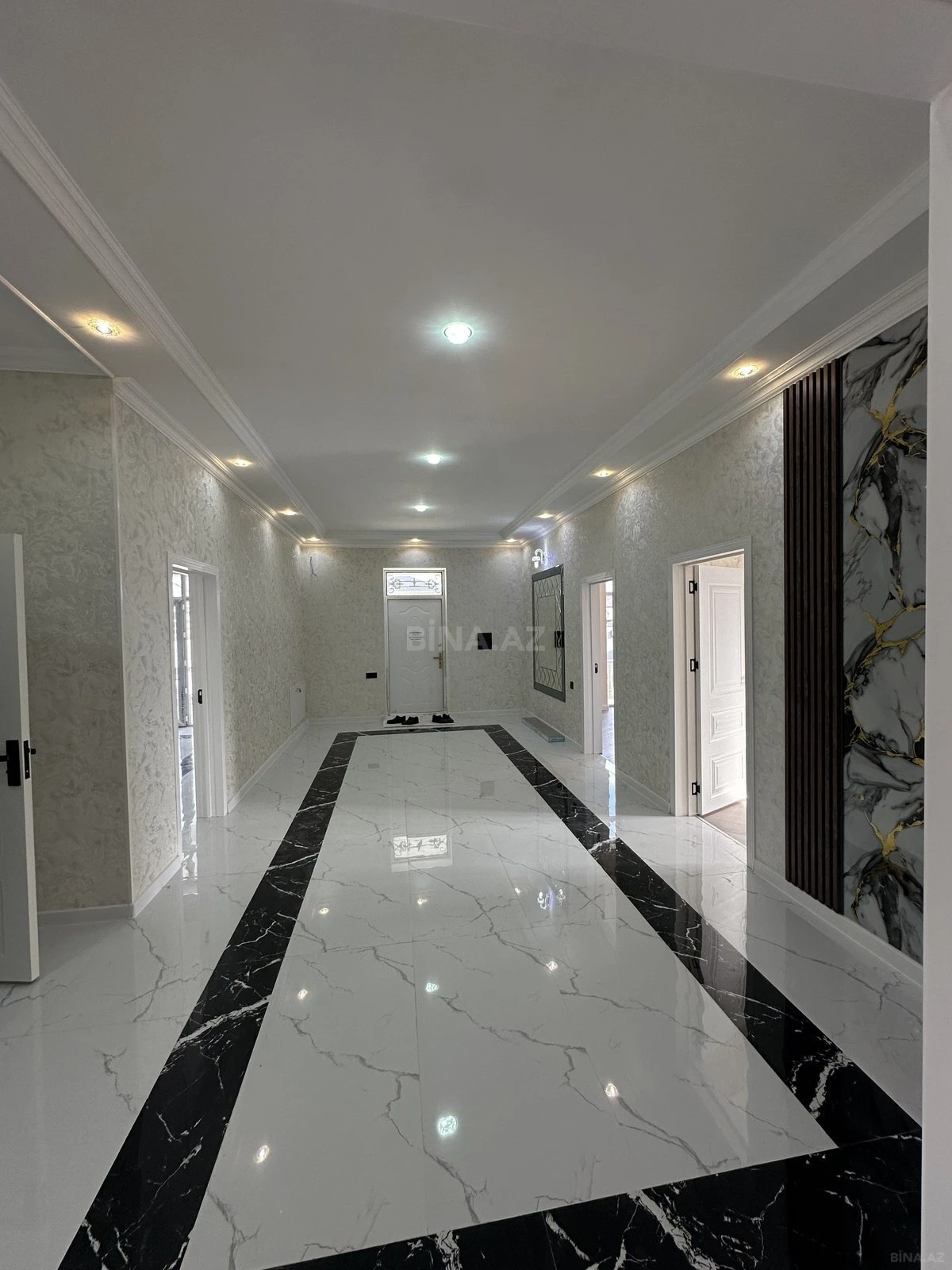 Satılır 4 otaqlı həyət evi 142 m²