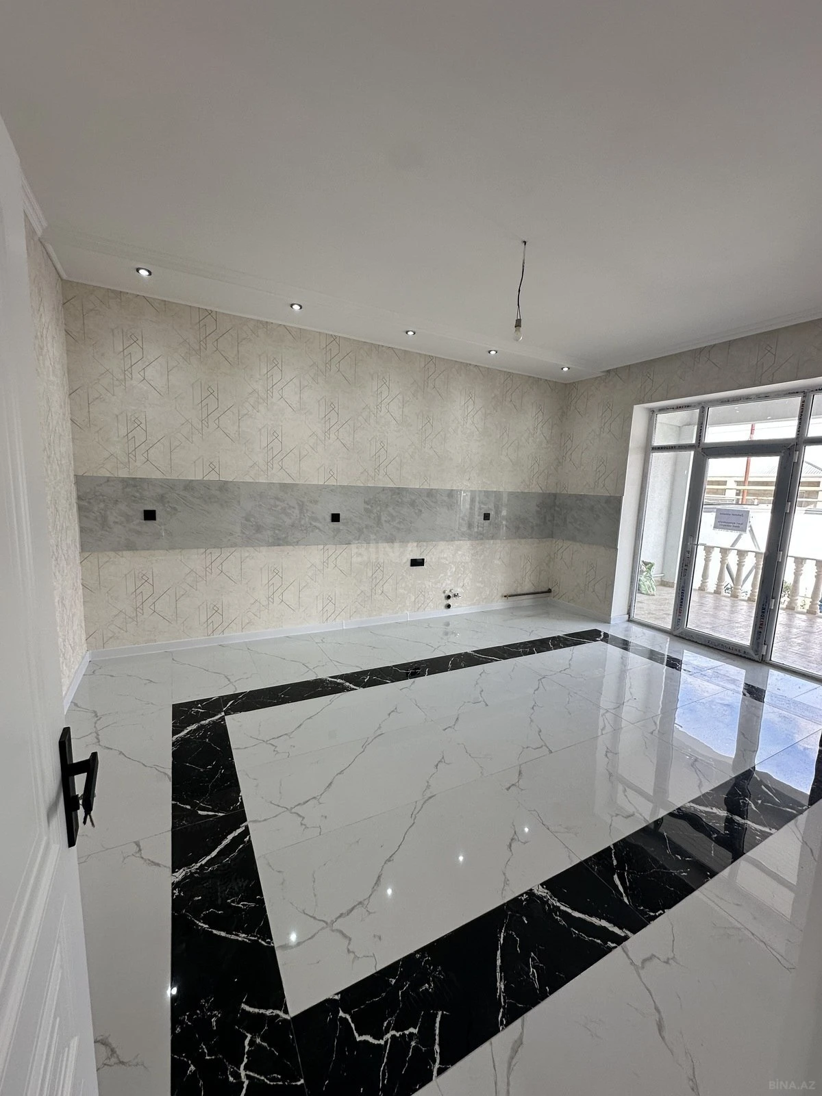 Satılır 4 otaqlı həyət evi 142 m²