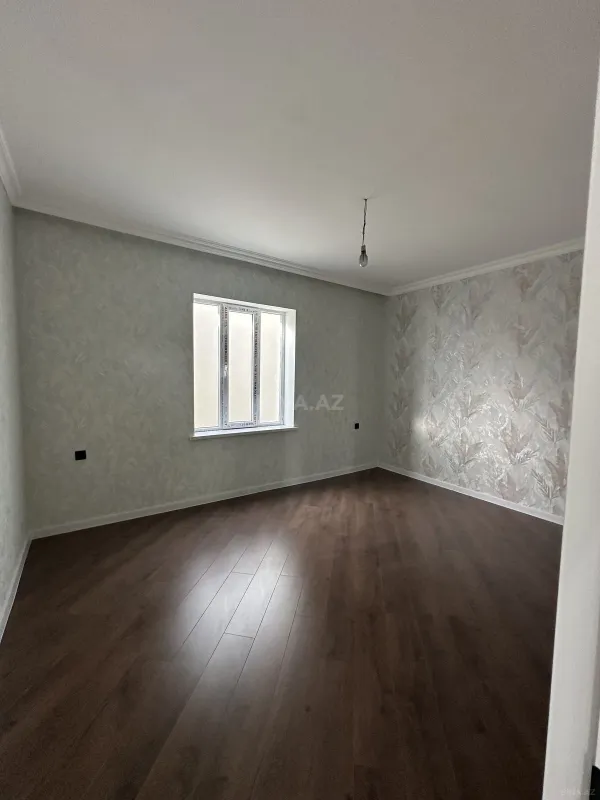 Satılır 4 otaqlı həyət evi 142 m²