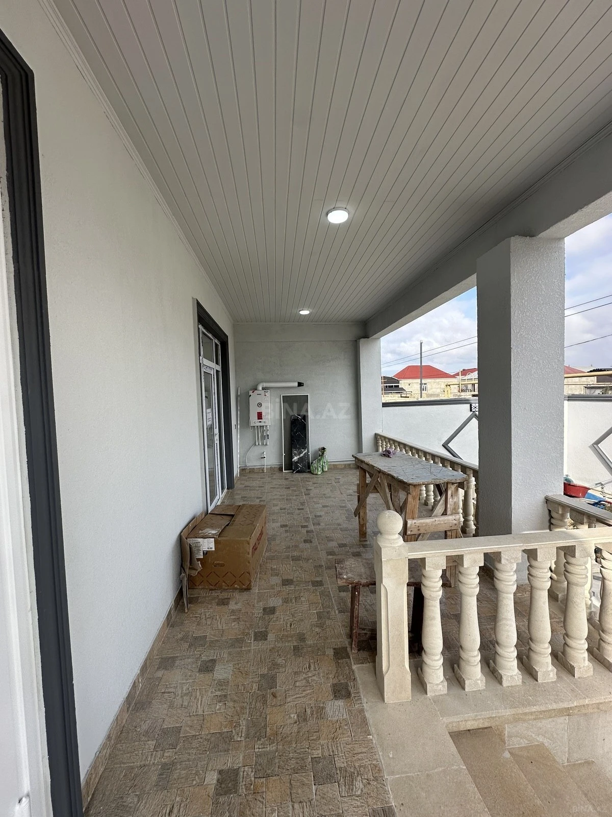 Satılır 4 otaqlı həyət evi 142 m²