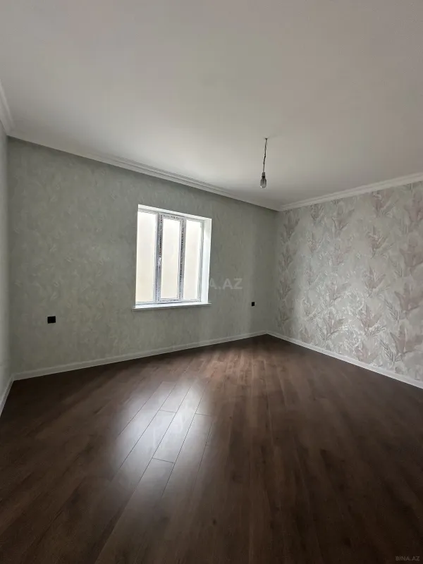 Satılır 4 otaqlı həyət evi 142 m²