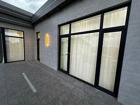 Satılır 5 otaqlı həyət evi 200 m²