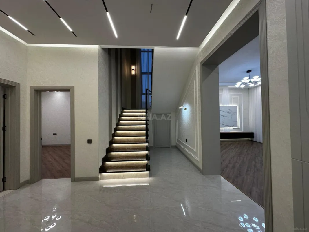 Satılır 5 otaqlı həyət evi 200 m²