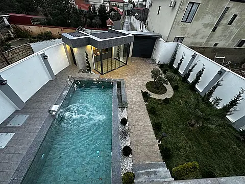 Satılır 5 otaqlı həyət evi 200 m²