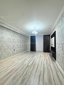 Satılır 3 otaqlı mənzil 145 m²