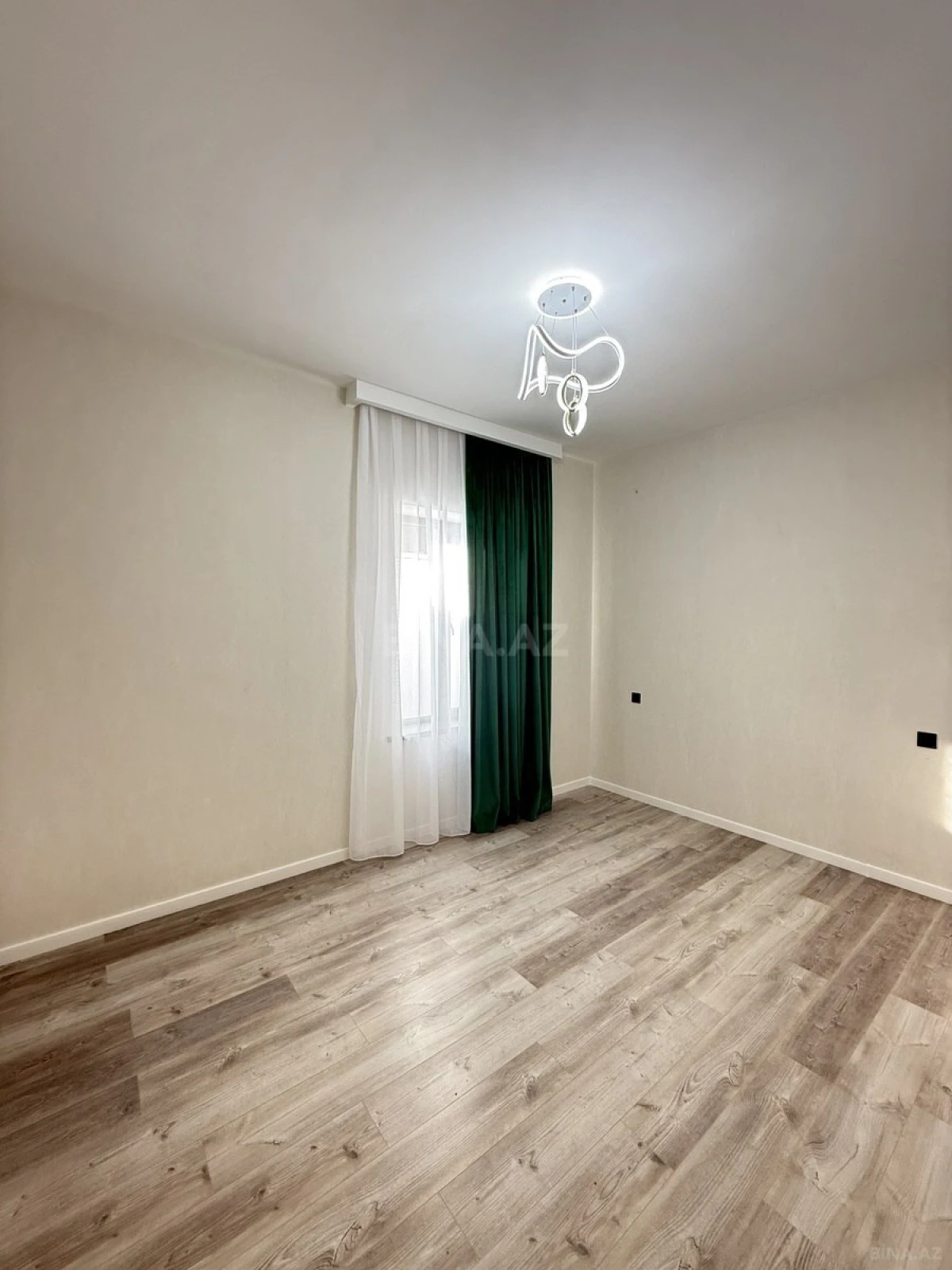 Satılır 4 otaqlı həyət evi 140 m²