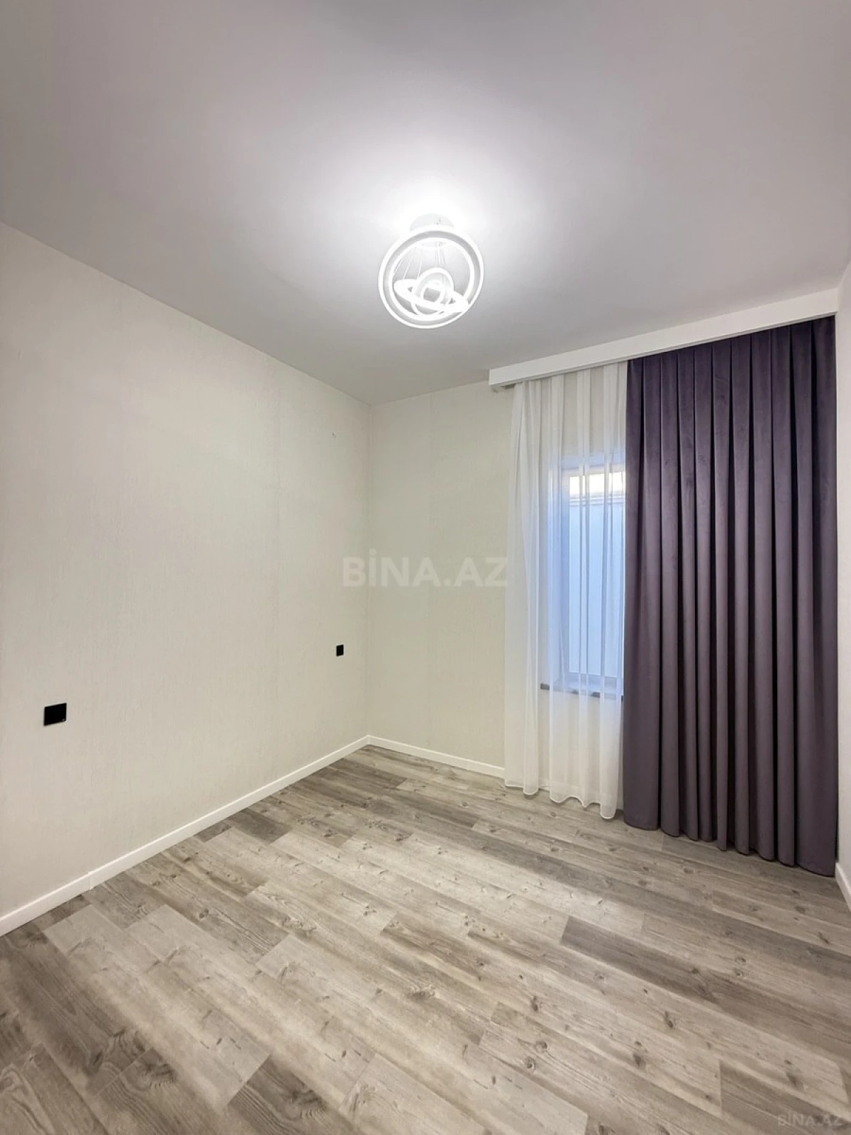 Satılır 4 otaqlı həyət evi 140 m²