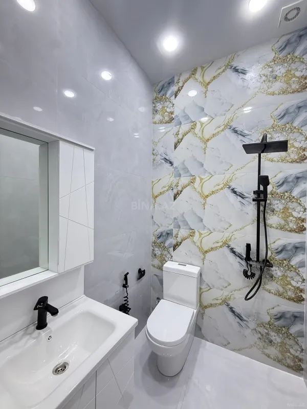 Satılır 4 otaqlı həyət evi 140 m²