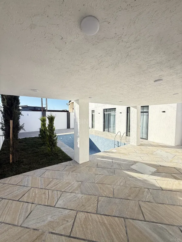 Satılır 4 otaqlı həyət evi 140 m²