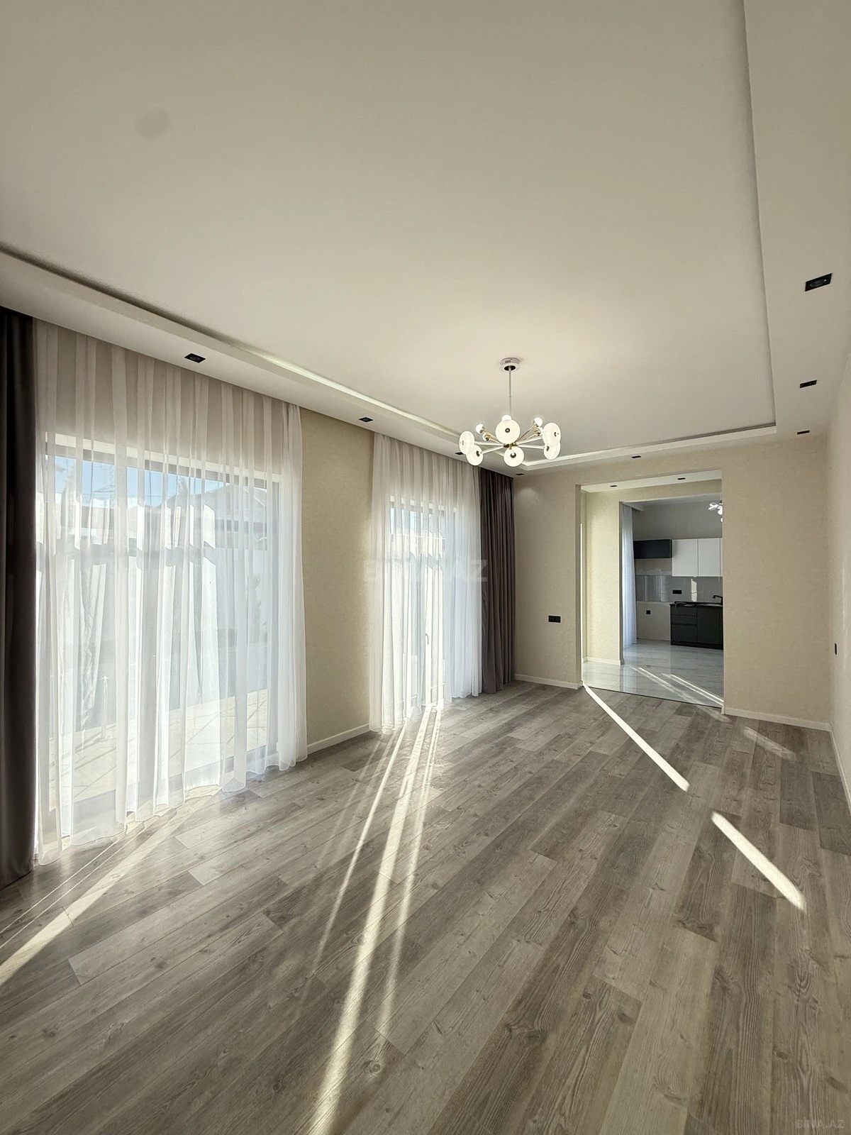 Satılır 4 otaqlı həyət evi 140 m²