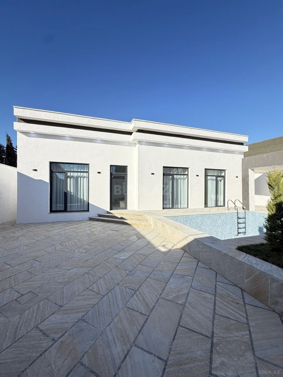 Satılır 4 otaqlı həyət evi 140 m²