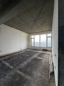 Satılır 14 otaqlı həyət evi 800 m²