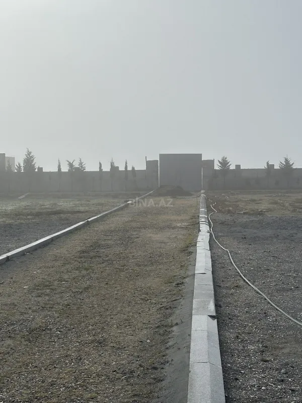 Satılır 14 otaqlı həyət evi 800 m²