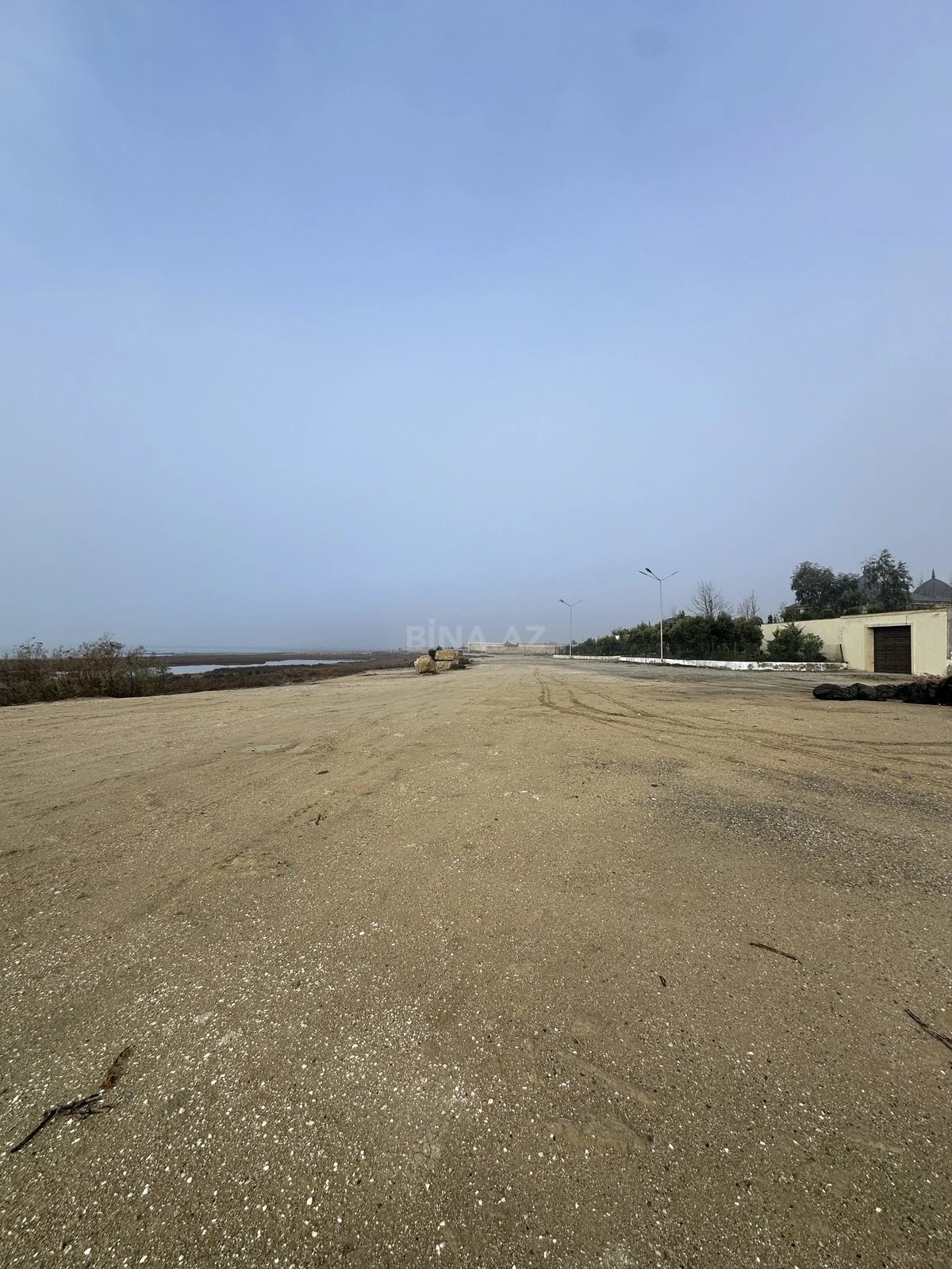 Satılır 14 otaqlı həyət evi 800 m²