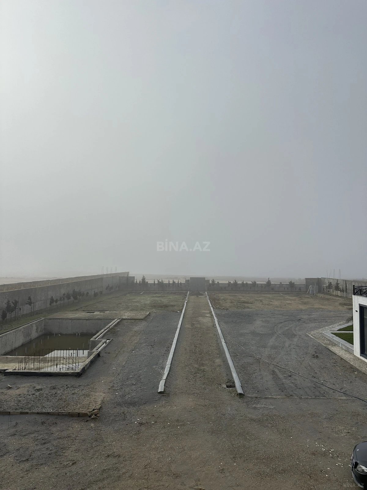 Satılır 14 otaqlı həyət evi 800 m²