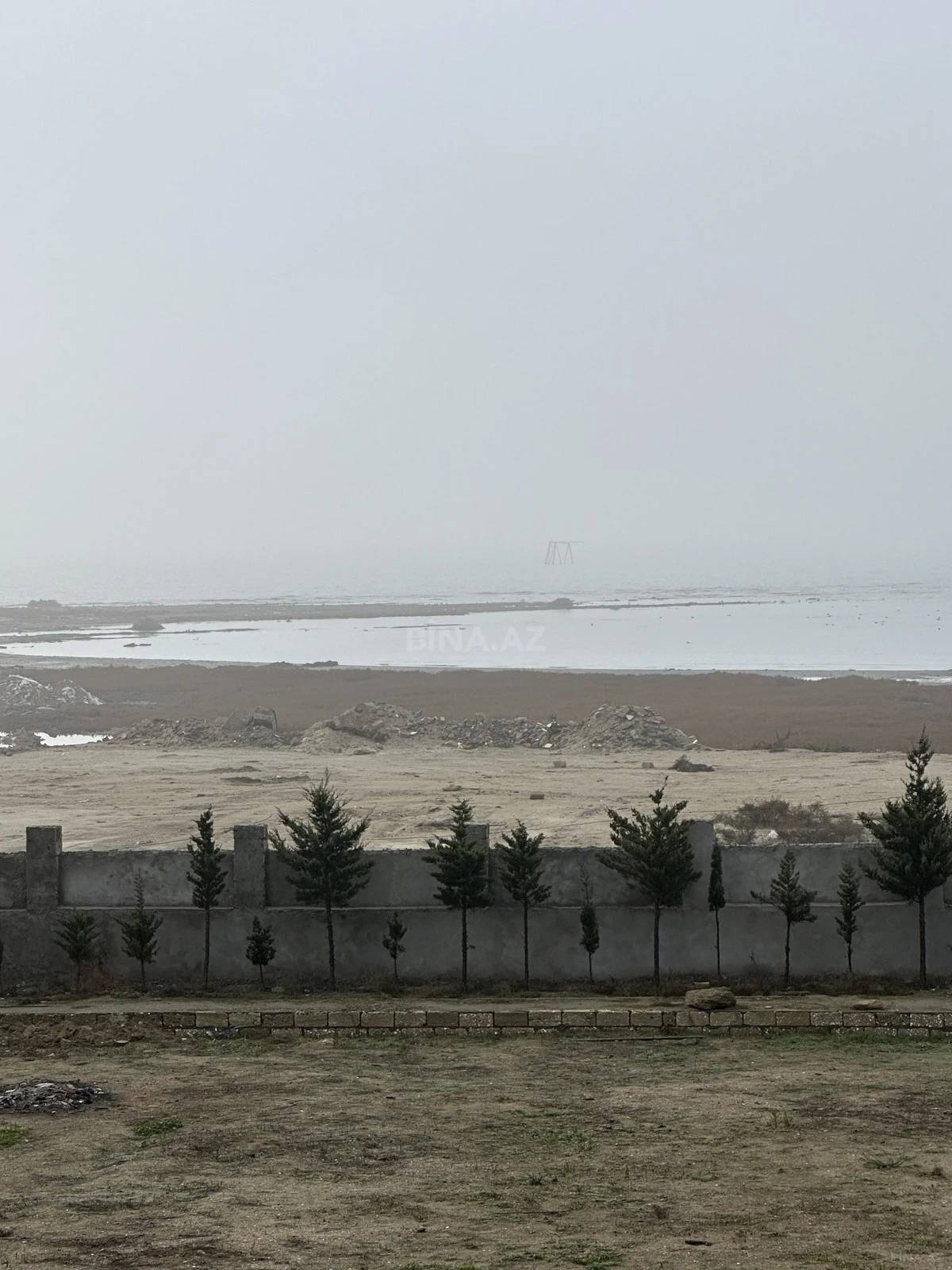 Satılır 14 otaqlı həyət evi 800 m²