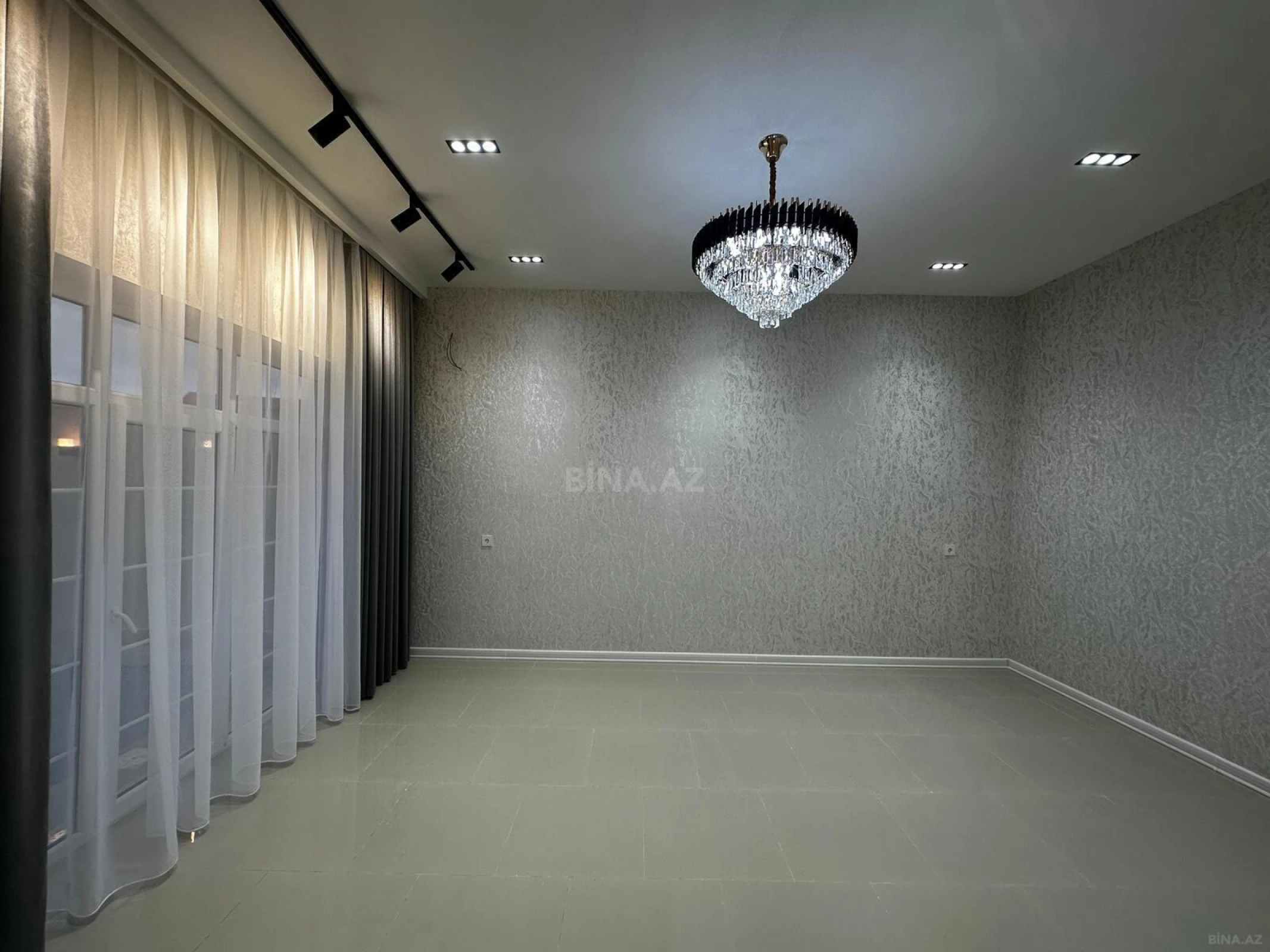 Satılır 4 otaqlı həyət evi 130 m²