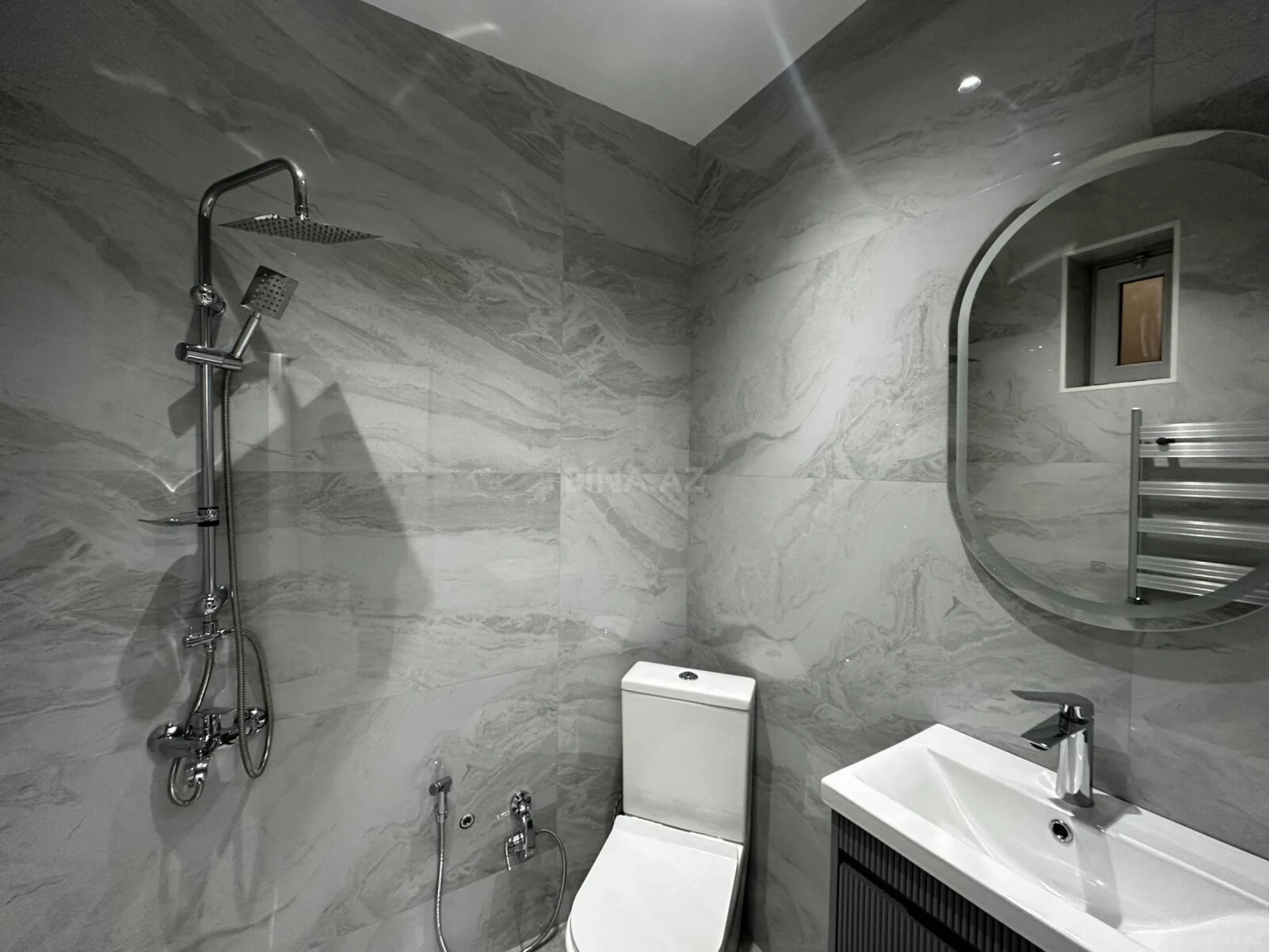 Satılır 4 otaqlı həyət evi 130 m²