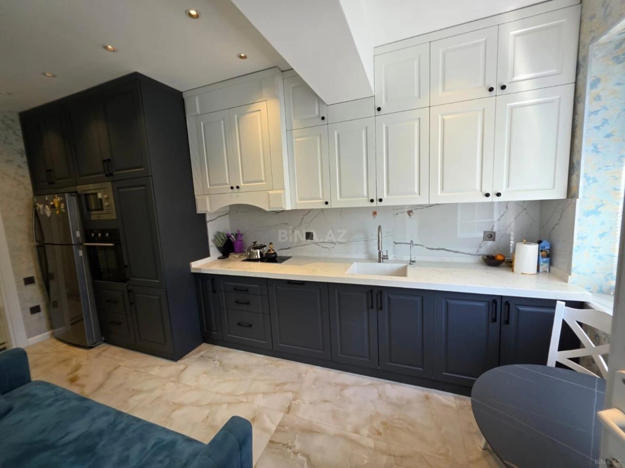 Satılır 3 otaqlı mənzil 127 m²