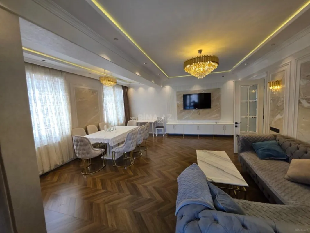 Satılır 3 otaqlı mənzil 127 m²