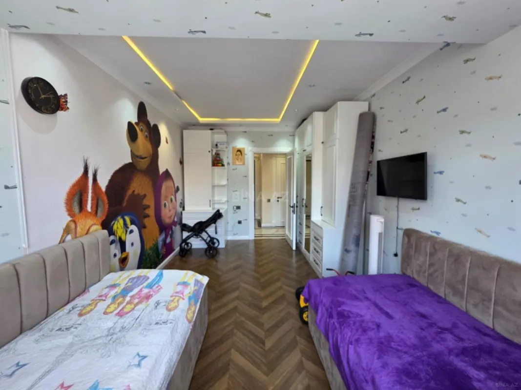 Satılır 3 otaqlı mənzil 127 m²