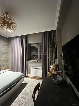 Kirayə verilir 3 otaqlı mənzil 150 m²