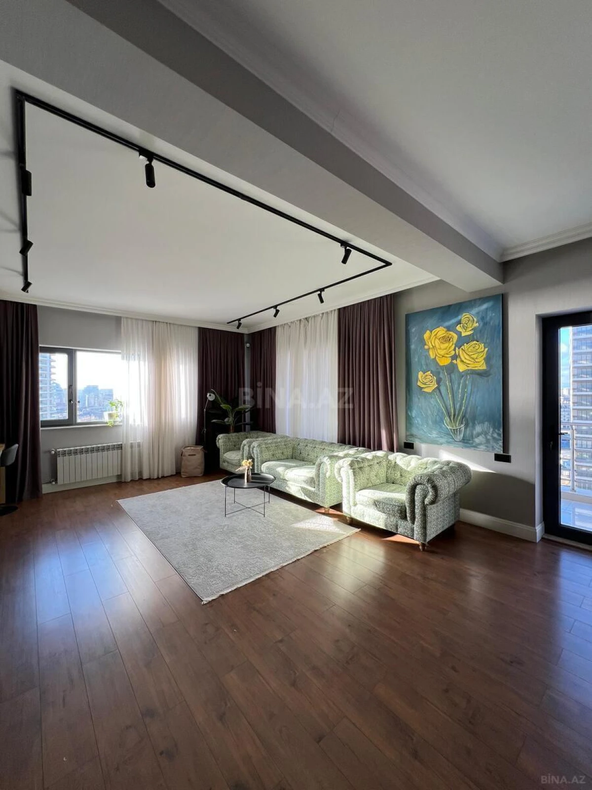 Kirayə verilir 3 otaqlı mənzil 150 m²